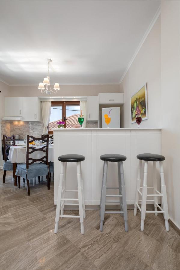 Appartement Elena Hara à Alykanas  Extérieur photo